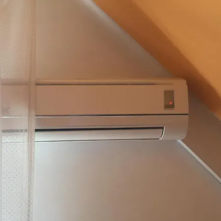 Baratsagos Haz Emelete 4* Debrecen