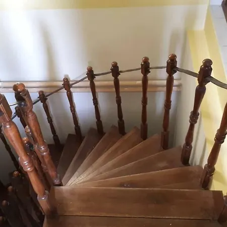 Baratsagos Haz Emelete Debrecen