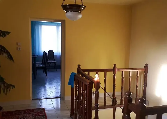Barátságos Ház Emelete